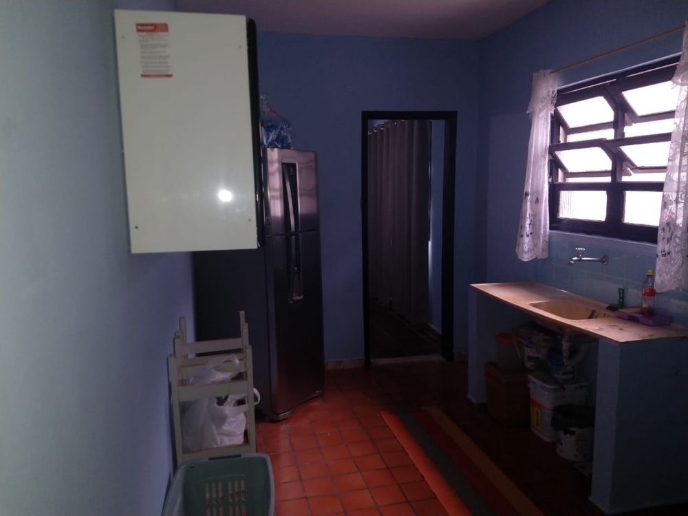 cASA COM 03 DORMITÓRIOS NO BAI